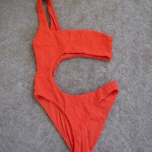 We wore what size small one piece swimsuit